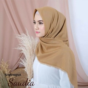 Jilbab Segi Empat Saudia Rawis Exclusive Bahan Lebih Tebal Premium Quality Bisa Cod Gratis Ongkir